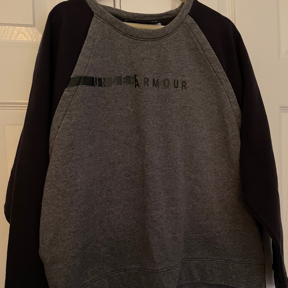 Under Armour sweatshirt